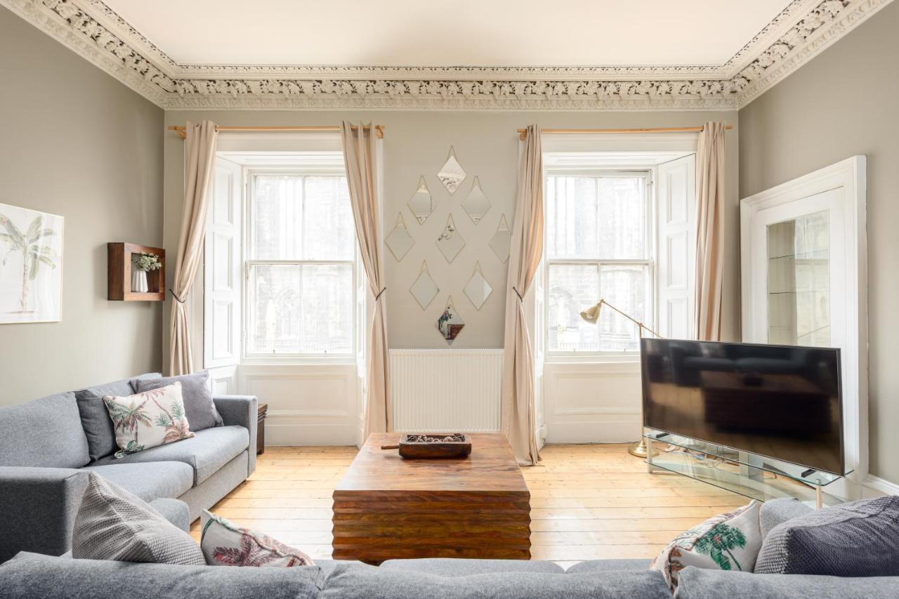 2 Bed Old Town Apartment - Next To Castle — Photos 2